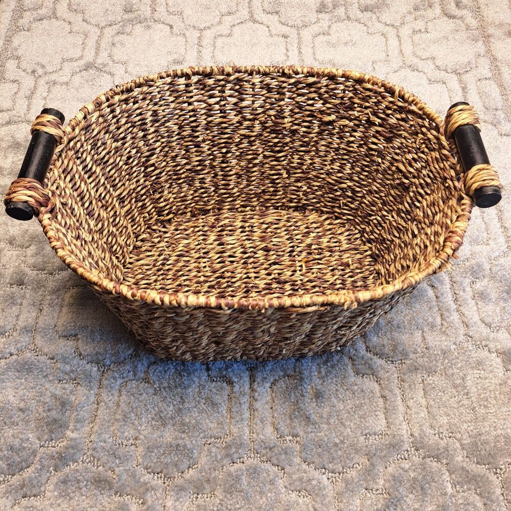 WICKER BASKET WITH WOODEN HANDLES MEDIUM TAN BROWN WOVEN OVAL WOODEN BOHO DECOR